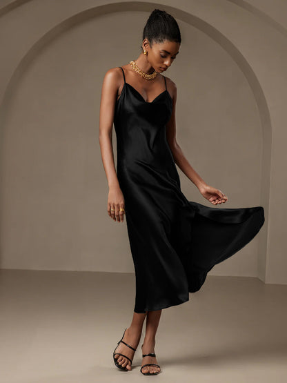 19 Momme Slit Bias Robe de Nuit en Soie Mignonne