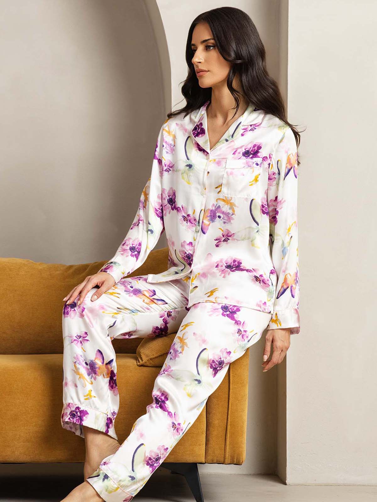 2-teiliges Damen-Pyjama-Set aus reiner Seide mit Paspelierung