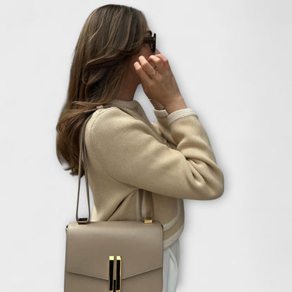 Milou | Klassischer Cardigan mit dekorativen Taschen