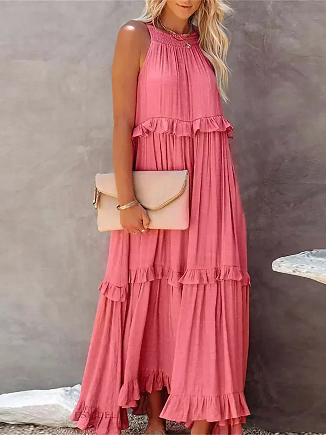 Delilah - Elegante Halterneck Jurk met Ruches