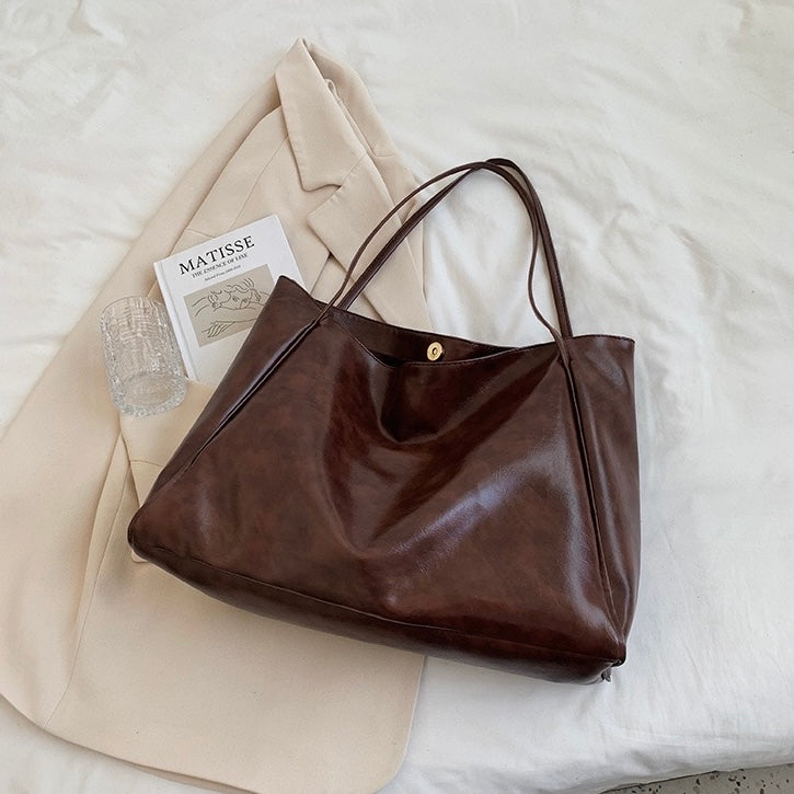 Amara - Retro-Lederhandtasche