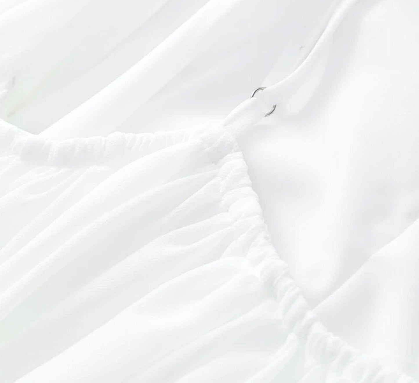 Mio™ | Elegante mini-jurk met open rug