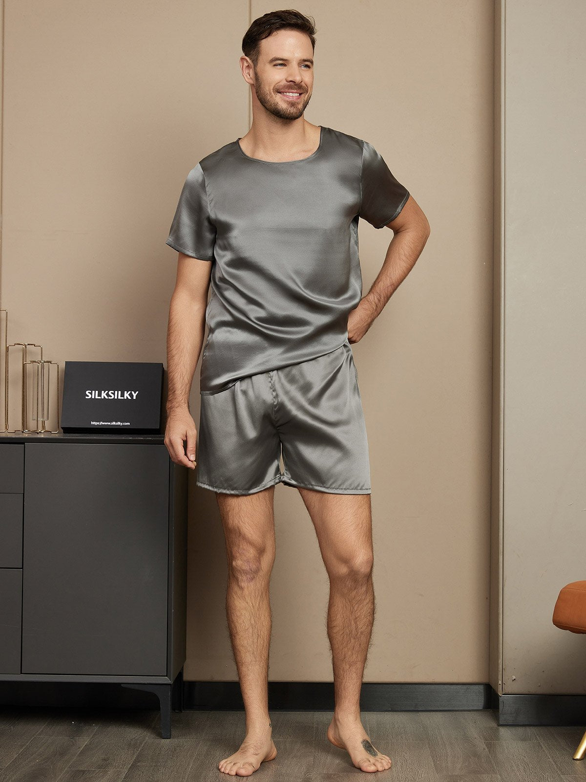 Casual pyjamaset voor heren, van pure zijde, met korte mouwen
