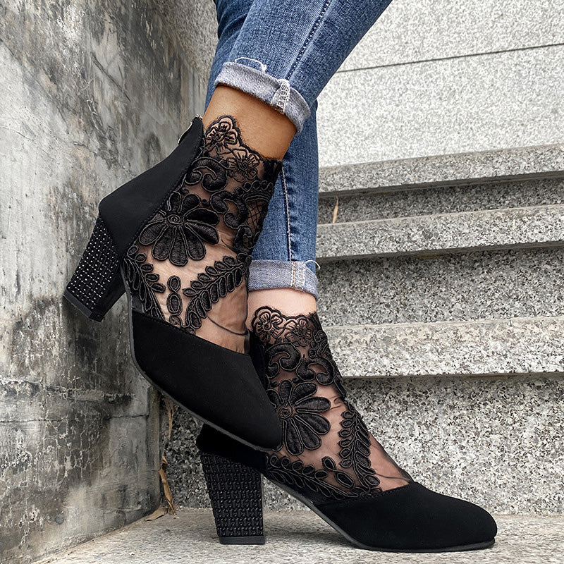 JOLIE™ - Schicke Spitzen-Stiefel mit Absatz