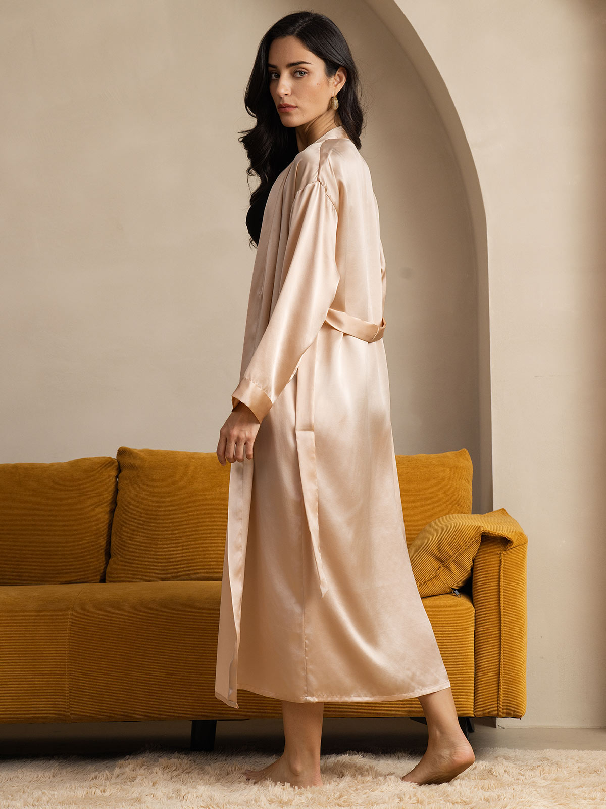 Robe longue élégante en soie pure pour femme
