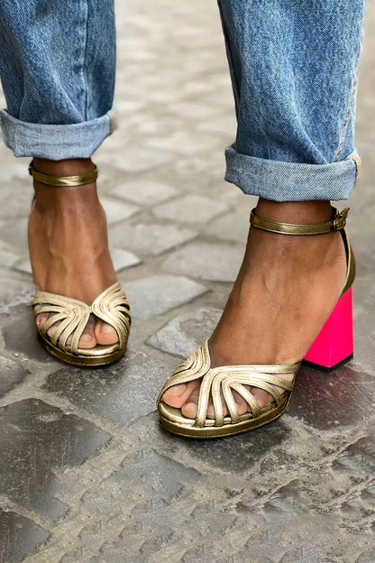 Milviana | Klassieke sandalen met enkelbandje en open teen
