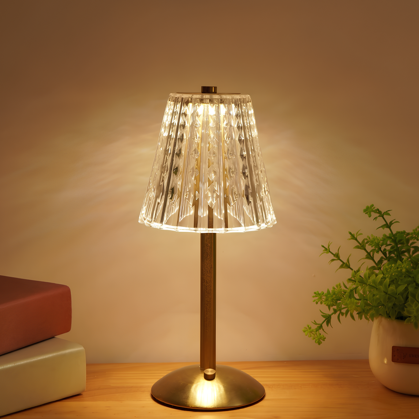 Goldene Kristall-Tischlampe