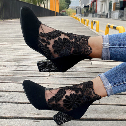 JOLIE™ - Schicke Spitzen-Stiefel mit Absatz