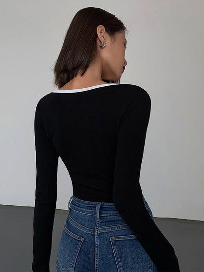 Sliver Lining Top met lange mouwen en contrasterende halslijn