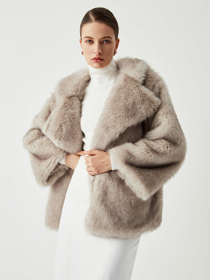 Oversized faux fur coat met kraag