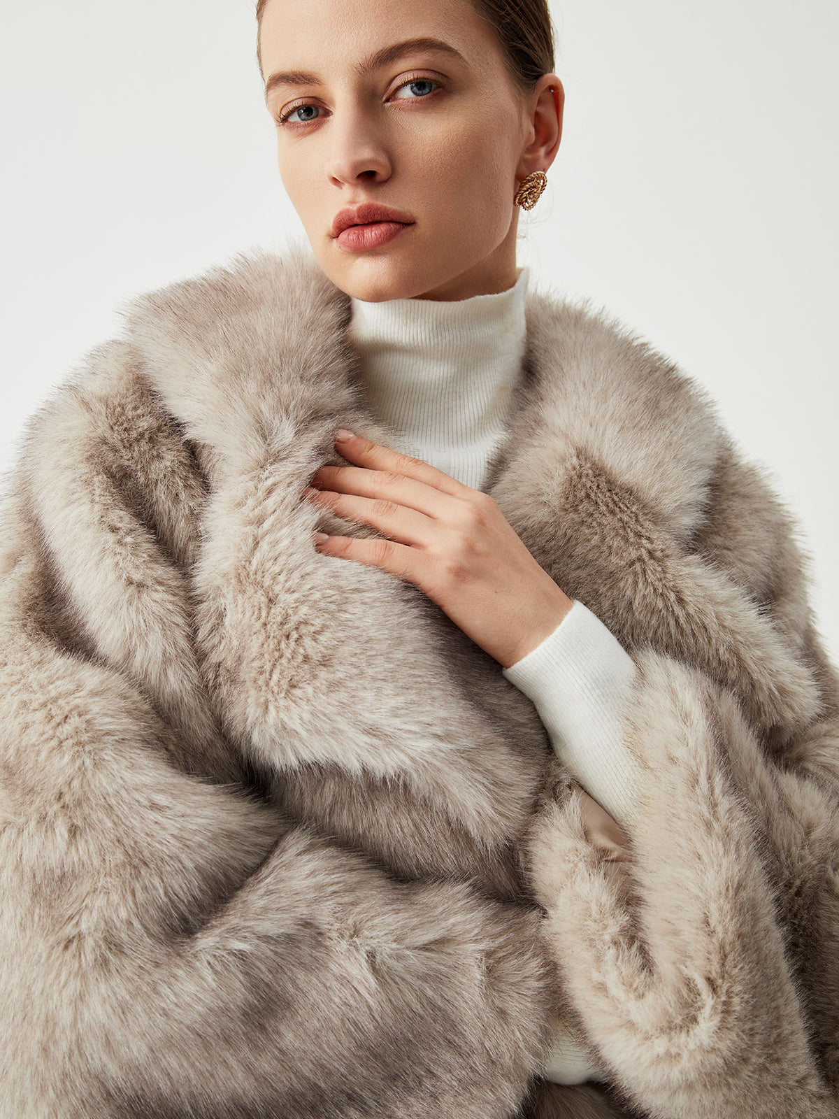 Oversized faux fur coat met kraag