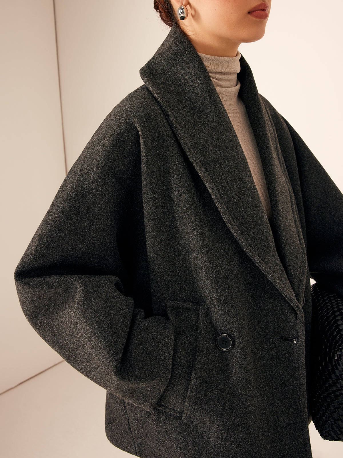 Tweedmantel mit aufgesetzten Taschen und lockerer Passform