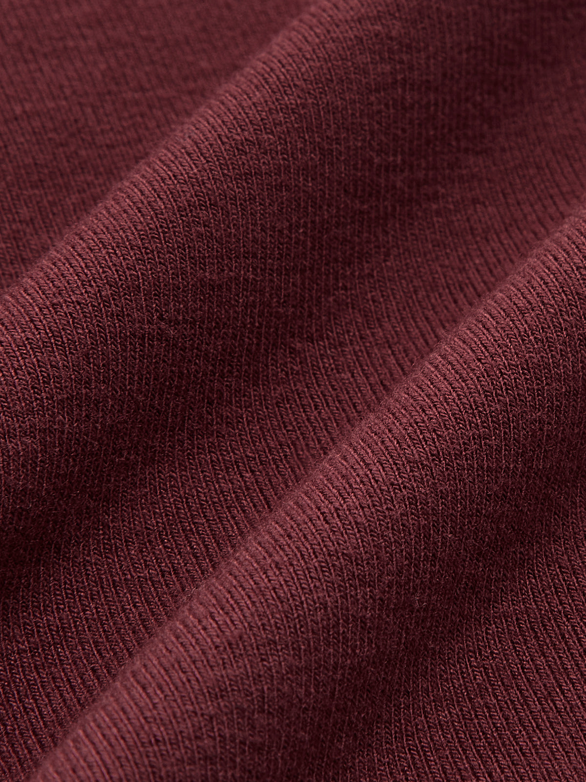 T-Shirt mit überkreuztem Kragen, Falten und Taillierung