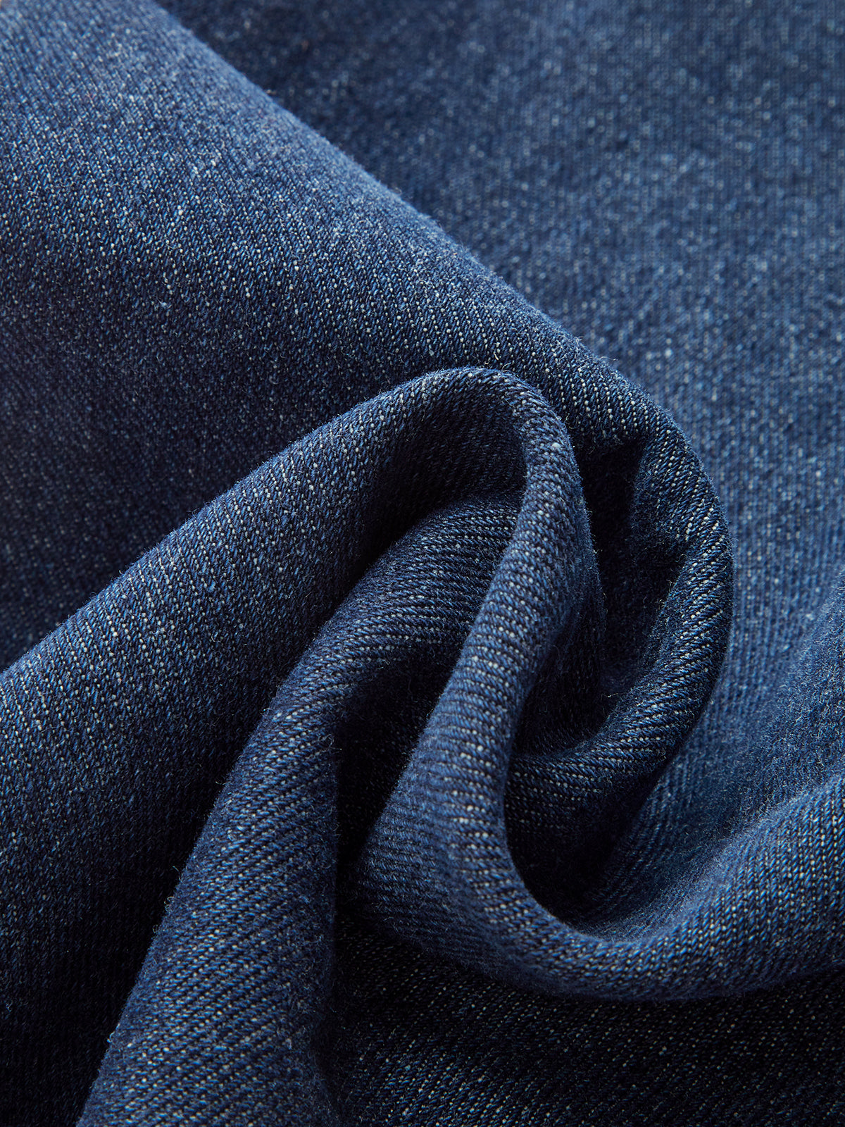 Mittelhohe Denimhose mit weitem Bein