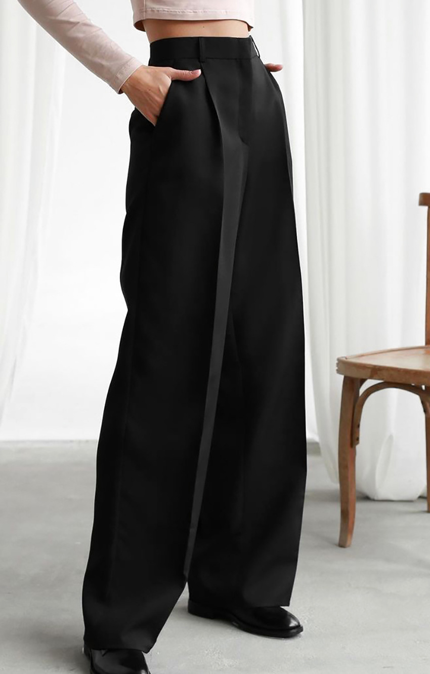 Rosea Hose mit hohem Bund und weitem Bein