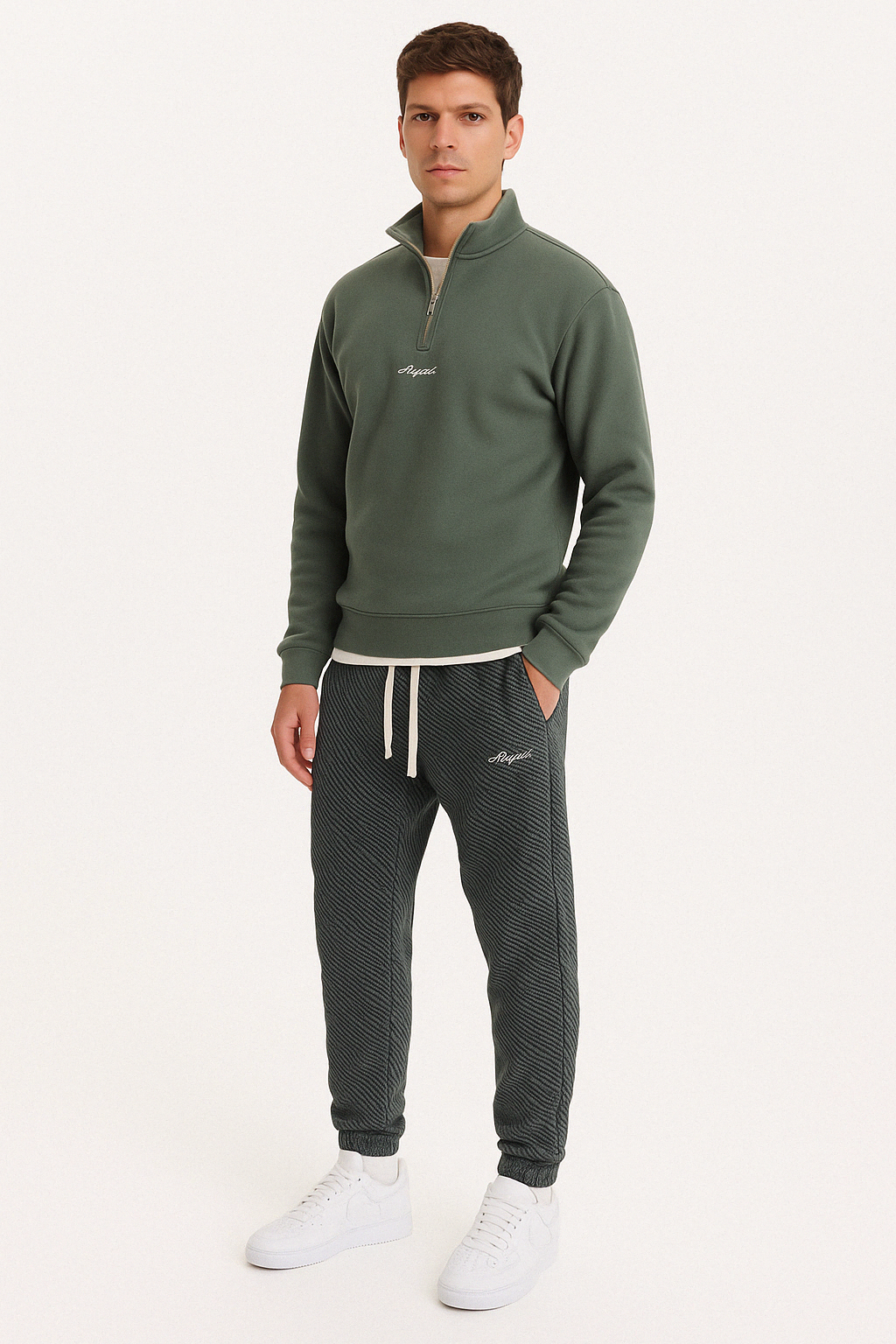THARAH | LÄSSIGE HOSE MIT MUSTER