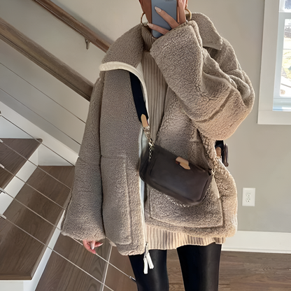 DORA™ | Weiche Teddyjacke