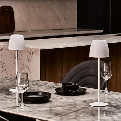Eterna™ Tischlampe