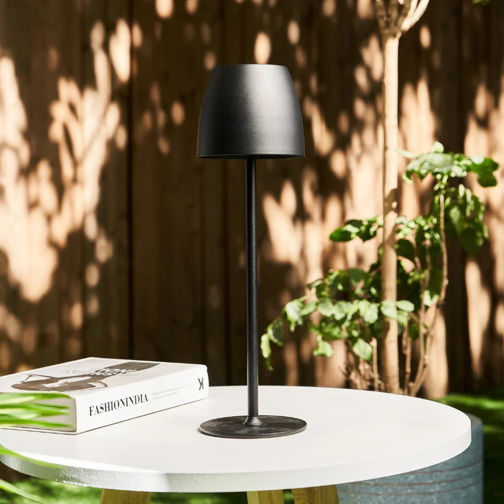 Eterna™ Tischlampe