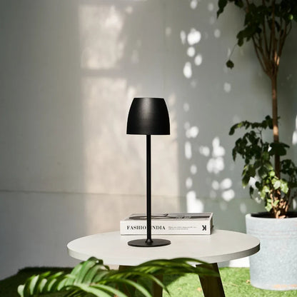 Eterna™ Tischlampe