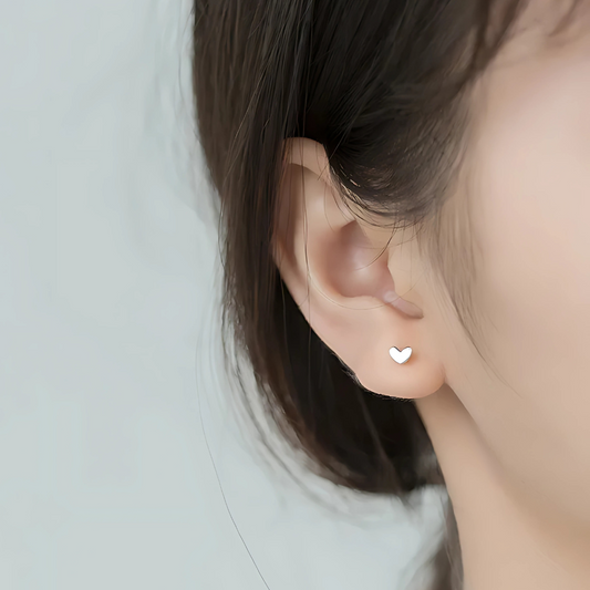 LILY™ | Herz Ohrstecker