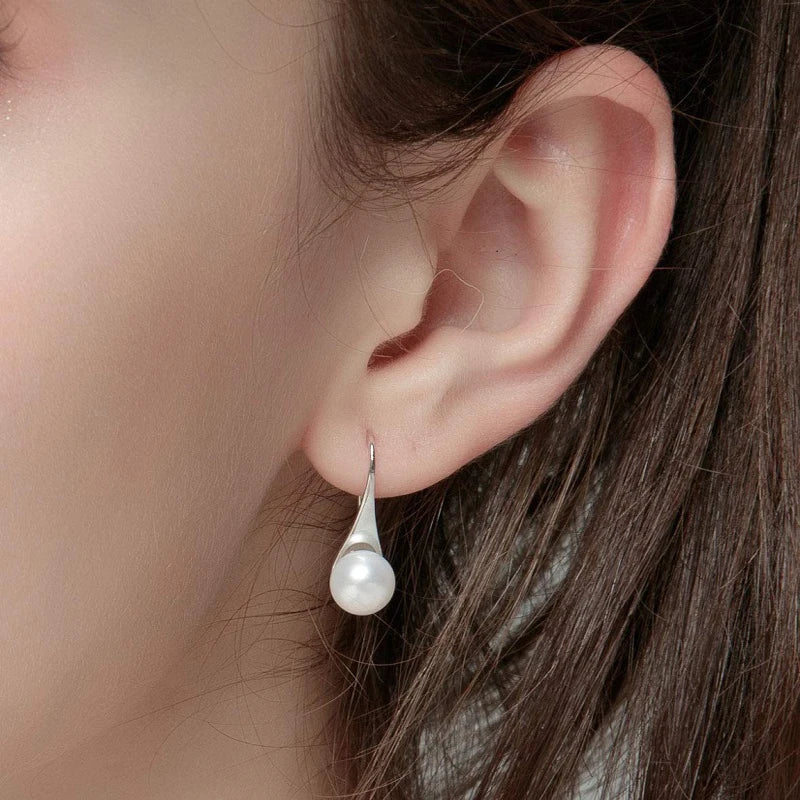 Éloïse™ | Klassische hängende Ohrringe mit Perle