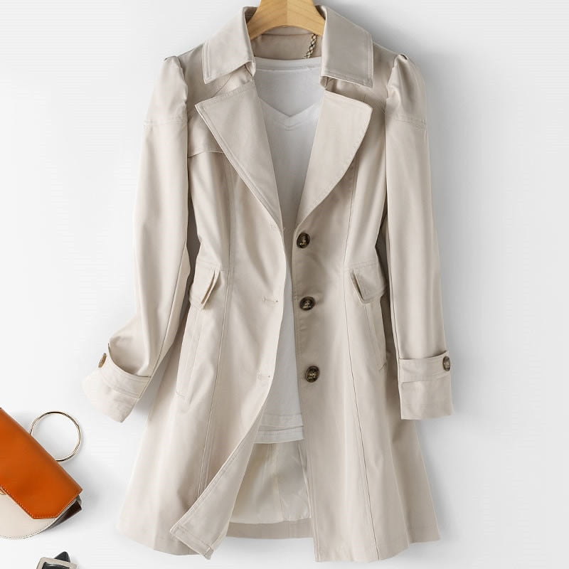 Linda Trenchcoat