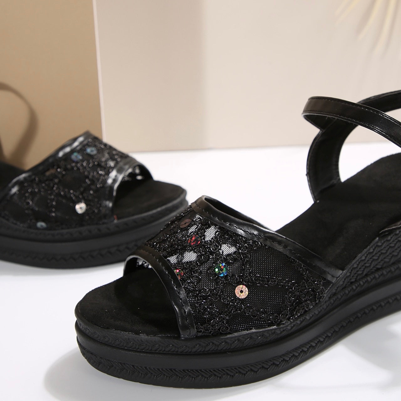 Cara - Normale Keillab-sandalen met dikke zool
