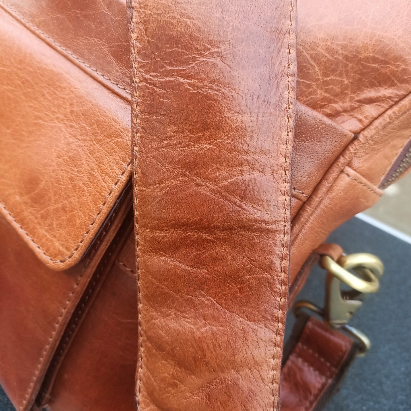 Helle Bruine Leren Laptoptas