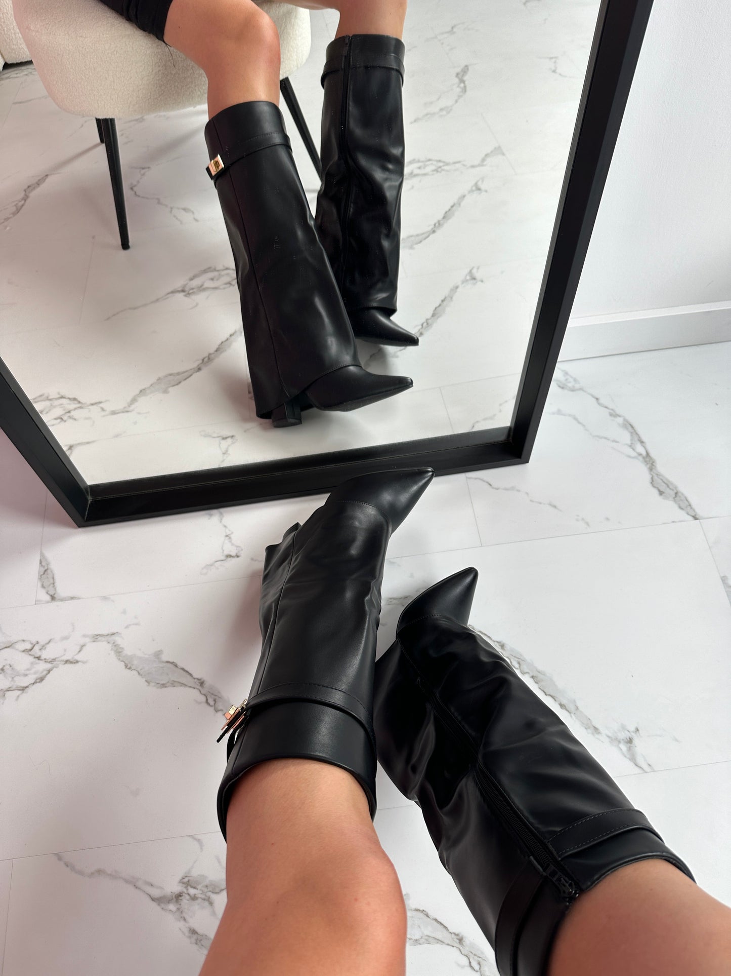 SERENA™ - Schwarze Lederstiefel