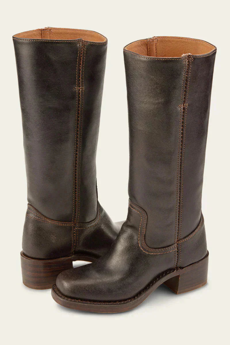 Kniehohe Stiefel mit Schmaler Passform und Strukturierter Sohle