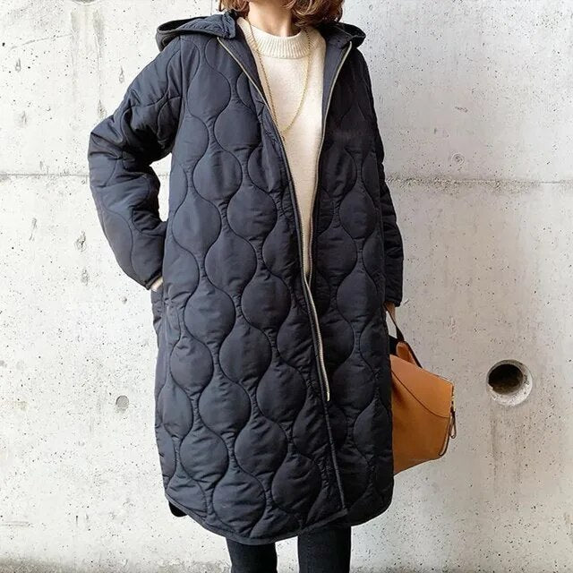 PRISCILLA™ | PARKA MIT KAPUZE UND RAFFINIERTEN DETAILS