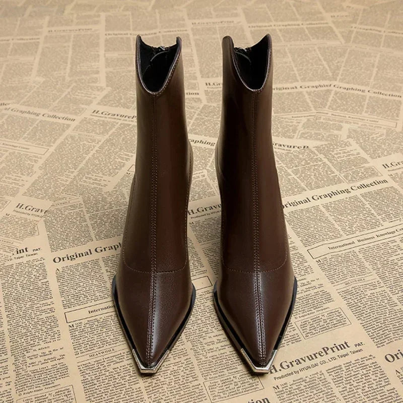 NOX™ - Chelsea Boots met chromen neus