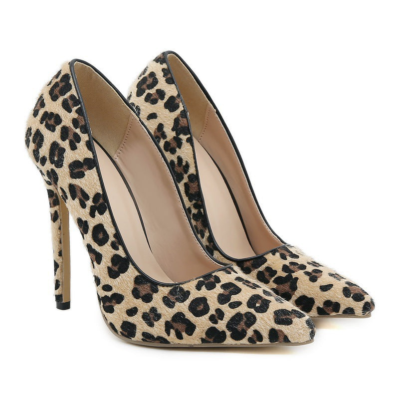 Roxanne – Fiese Punkt-Stiletto-Absätze