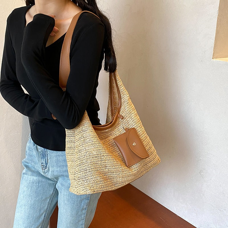 Dames handtas van gevlochten raffia met tasdetail - Martina