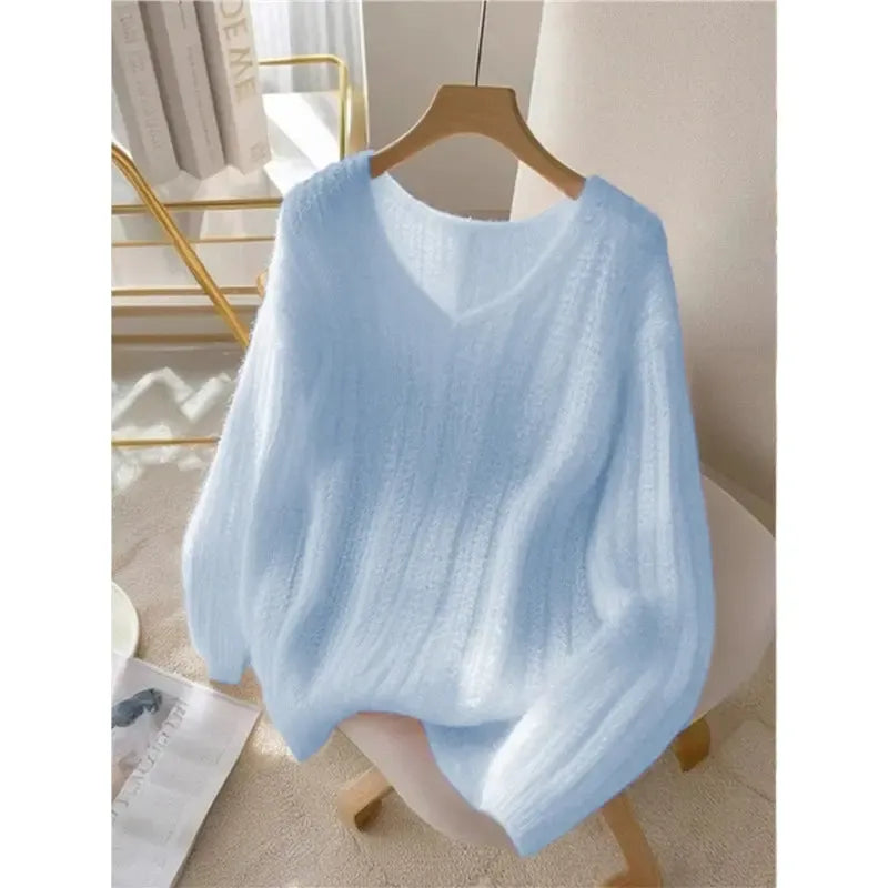 Blauer Langarm-Pullover ohne Muster