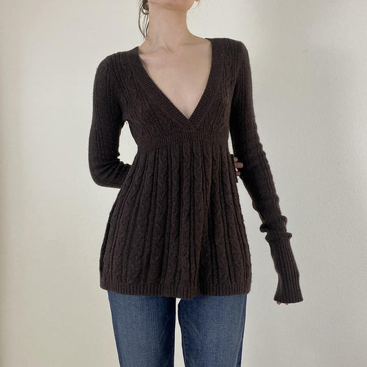 MERYL™ – Eleganter Langarmpullover mit V-Ausschnitt und taillierter A-Linien-Passform