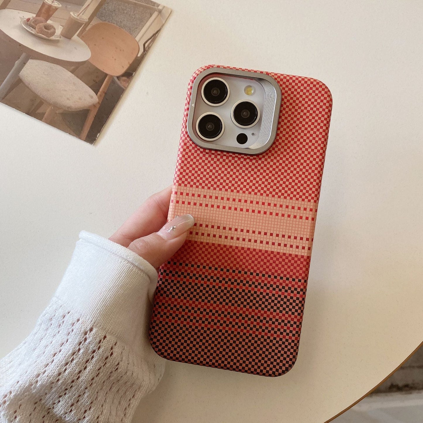 PixelWeave MagSafe® iPhone hoesje