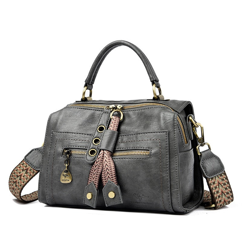 Schoudertas van imitatieleer met metalen details - Juliette