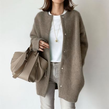 Mystique & Co™ Léa Elegante Cardigan
