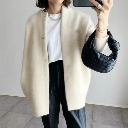 Mystique & Co™ Léa Elegante Cardigan