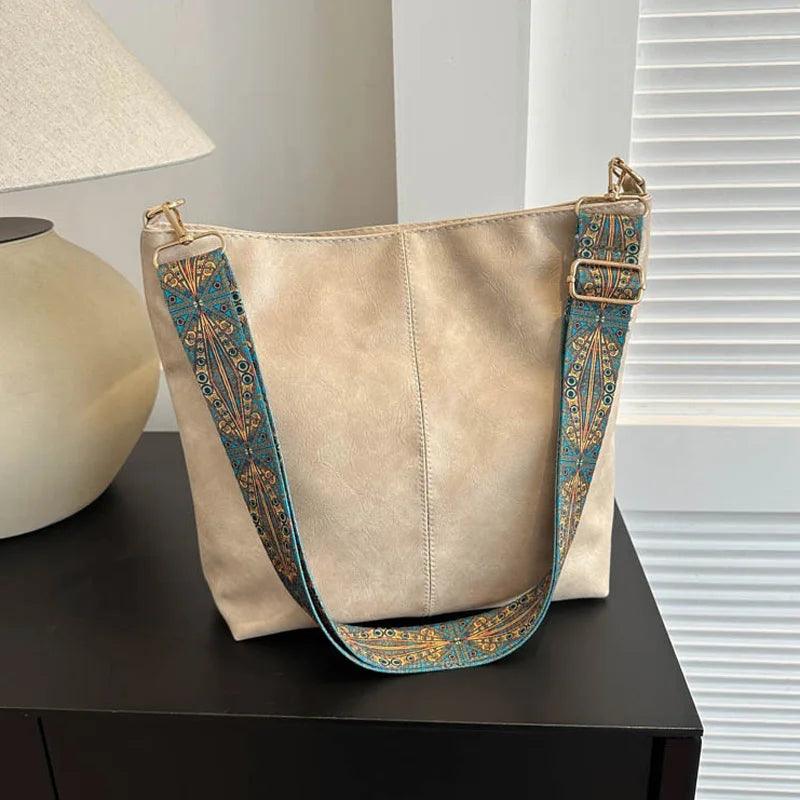Chelsey | Leder Schultertasche