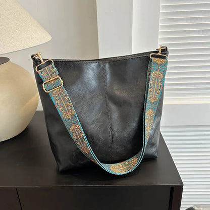 Chelsey | Leder Schultertasche