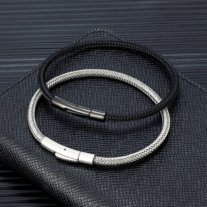 IronCore Draad Manchetknoop Armband – Punk-Geïnspireerde Eenvoudige Stijl in Niet-Vervagend Roestvrijstalen Kabel, Klassiek en Duurzaam Ontwerp voor Mannen