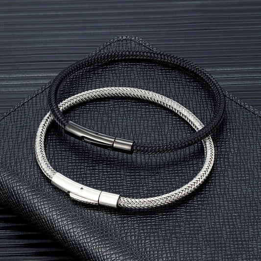 IronCore Draad Manchetknoop Armband – Punk-Geïnspireerde Eenvoudige Stijl in Niet-Vervagend Roestvrijstalen Kabel, Klassiek en Duurzaam Ontwerp voor Mannen