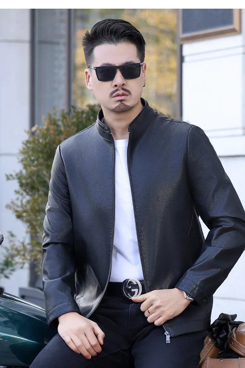 Loke™ Noir – Elegante leren jas met hoge kraag en strakke lijnen