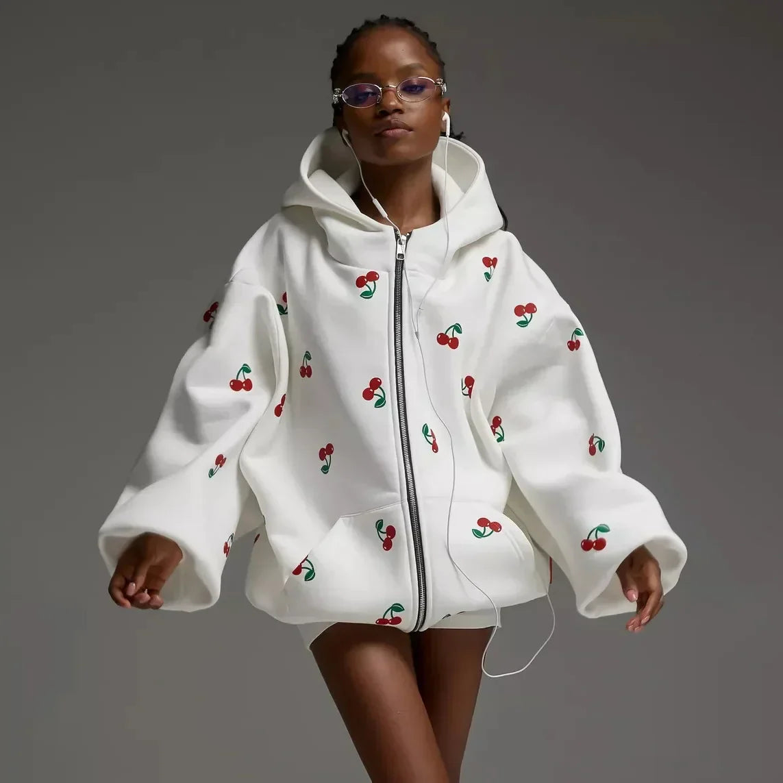 Édeline – Weiße Jacke mit Kirschmuster
