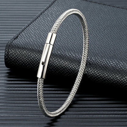IronCore Draad Manchetknoop Armband – Punk-Geïnspireerde Eenvoudige Stijl in Niet-Vervagend Roestvrijstalen Kabel, Klassiek en Duurzaam Ontwerp voor Mannen