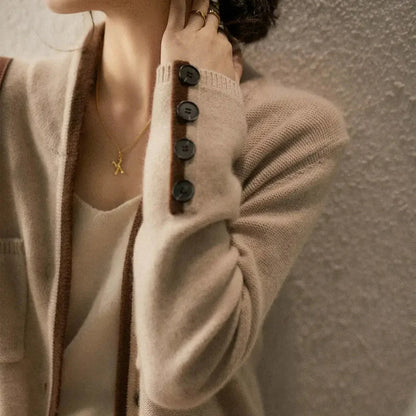 Elara Strickjacke
