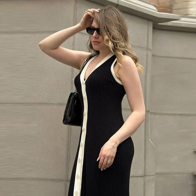 Ines | Mouwloze jurk met V-hals